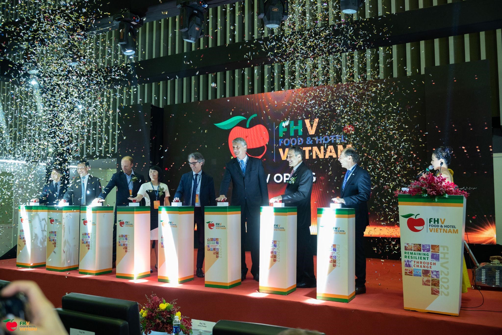 300 doanh nghiệp từ hơn 27 nước tham gia Food & Hotel Vietnam 2024